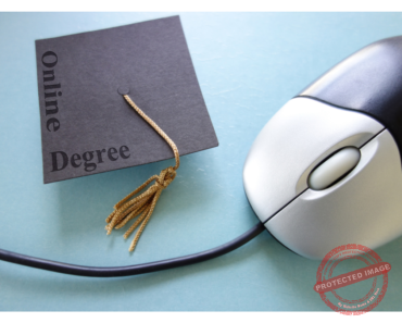 8 Points To Consider When Choosing An Online University Degree Program 8 Points To Consider When Choosing An Online University Degree Program